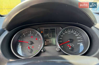 Позашляховик / Кросовер Nissan Qashqai 2013 в 