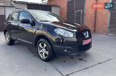 Позашляховик / Кросовер Nissan Qashqai 2010 в 