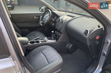 Позашляховик / Кросовер Nissan Qashqai 2010 в 