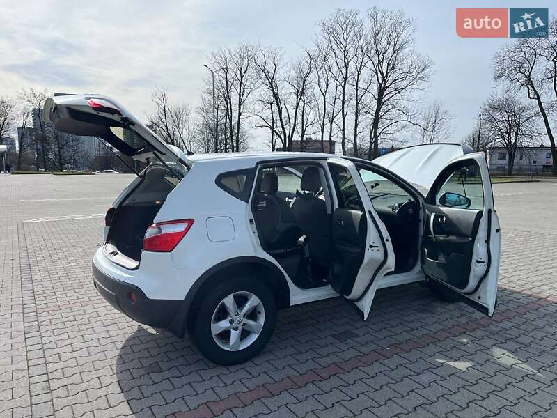 Внедорожник / Кроссовер Nissan Qashqai 2013 в Виннице