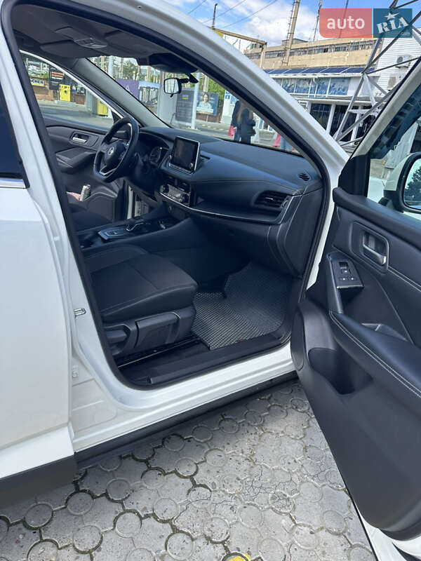 Внедорожник / Кроссовер Nissan Qashqai 2021 в Черновцах