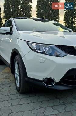 Позашляховик / Кросовер Nissan Qashqai 2014 в 