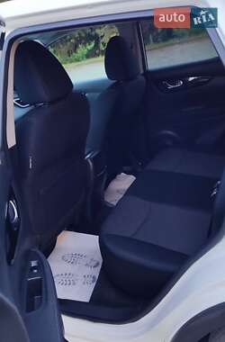Позашляховик / Кросовер Nissan Qashqai 2014 в 