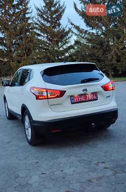 Позашляховик / Кросовер Nissan Qashqai 2014 в 