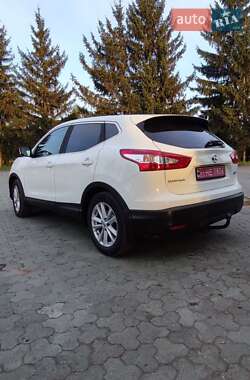 Позашляховик / Кросовер Nissan Qashqai 2014 в 