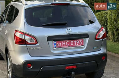 Позашляховик / Кросовер Nissan Qashqai 2011 в 