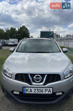Позашляховик / Кросовер Nissan Qashqai 2012 в Києві