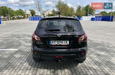 Внедорожник / Кроссовер Nissan Qashqai 2010 в 