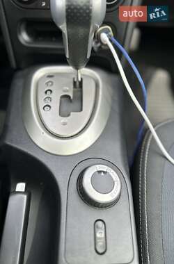 Внедорожник / Кроссовер Nissan Qashqai 2010 в 