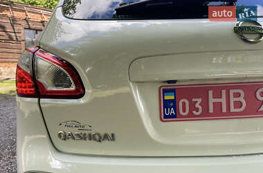 Внедорожник / Кроссовер Nissan Qashqai 2011 в 