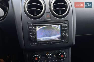 Внедорожник / Кроссовер Nissan Qashqai 2011 в 
