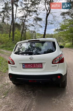 Позашляховик / Кросовер Nissan Qashqai 2011 в 