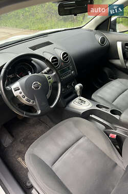 Позашляховик / Кросовер Nissan Qashqai 2011 в 