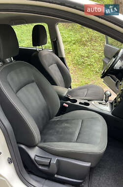 Позашляховик / Кросовер Nissan Qashqai 2011 в 