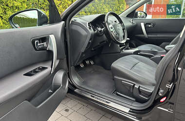 Внедорожник / Кроссовер Nissan Qashqai 2011 в 