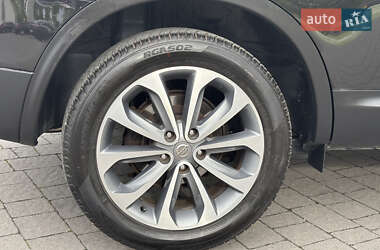 Внедорожник / Кроссовер Nissan Qashqai 2011 в 