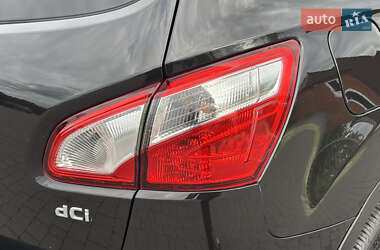 Внедорожник / Кроссовер Nissan Qashqai 2011 в 