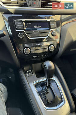 Внедорожник / Кроссовер Nissan Qashqai 2014 в 