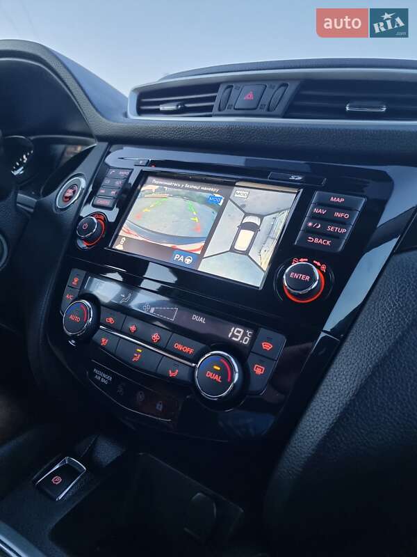 Внедорожник / Кроссовер Nissan Qashqai 2014 в Ровно