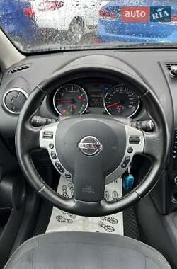 Позашляховик / Кросовер Nissan Qashqai 2010 в 