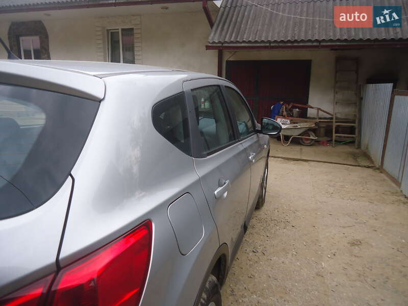 Позашляховик / Кросовер Nissan Qashqai 2007 в Хусті