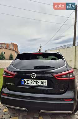 Позашляховик / Кросовер Nissan Qashqai 2020 в 