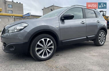 Позашляховик / Кросовер Nissan Qashqai 2013 в 