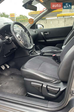 Позашляховик / Кросовер Nissan Qashqai 2013 в 