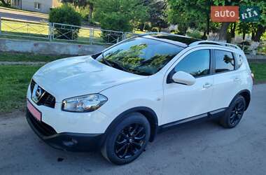 Внедорожник / Кроссовер Nissan Qashqai 2012 в 