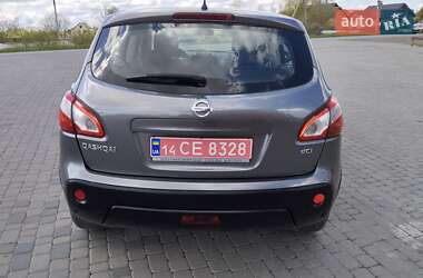 Внедорожник / Кроссовер Nissan Qashqai 2012 в 
