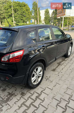 Позашляховик / Кросовер Nissan Qashqai 2011 в 