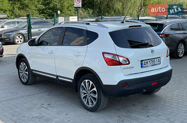 Внедорожник / Кроссовер Nissan Qashqai 2012 в 