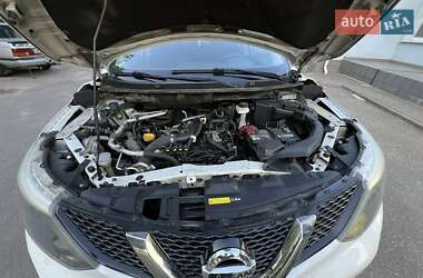Внедорожник / Кроссовер Nissan Qashqai 2014 в 