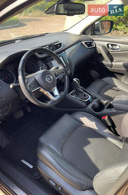 Позашляховик / Кросовер Nissan Qashqai 2018 в 