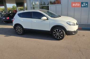 Внедорожник / Кроссовер Nissan Qashqai 2011 в 