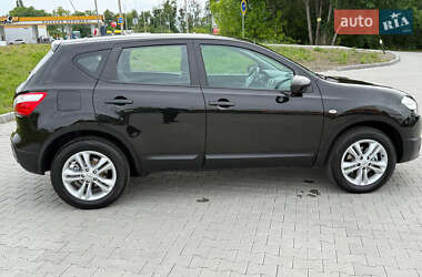 Внедорожник / Кроссовер Nissan Qashqai 2011 в 