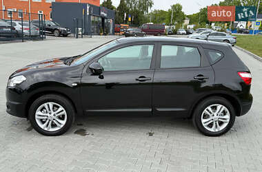 Внедорожник / Кроссовер Nissan Qashqai 2011 в 