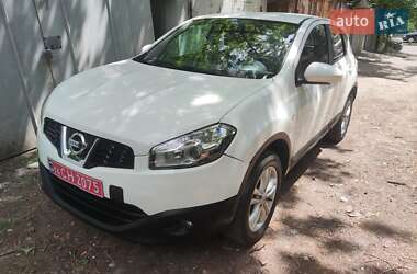Позашляховик / Кросовер Nissan Qashqai 2010 в Києві