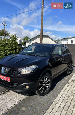 Внедорожник / Кроссовер Nissan Qashqai 2012 в 