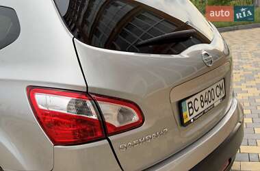 Позашляховик / Кросовер Nissan Qashqai 2011 в 