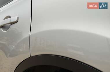Позашляховик / Кросовер Nissan Qashqai 2011 в 