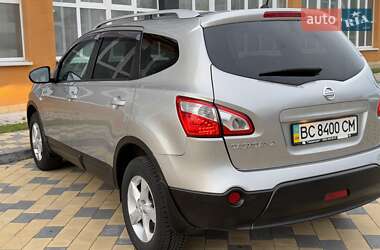 Позашляховик / Кросовер Nissan Qashqai 2011 в 