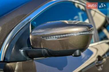 Позашляховик / Кросовер Nissan Qashqai 2014 в 