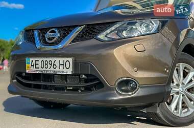 Позашляховик / Кросовер Nissan Qashqai 2014 в 