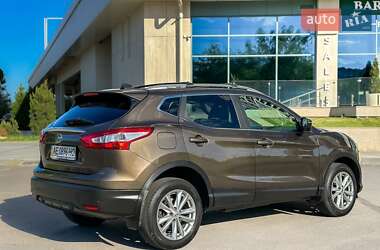 Позашляховик / Кросовер Nissan Qashqai 2014 в 