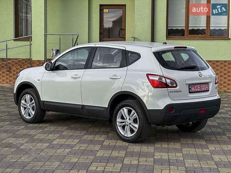 Позашляховик / Кросовер Nissan Qashqai 2013 в Самборі