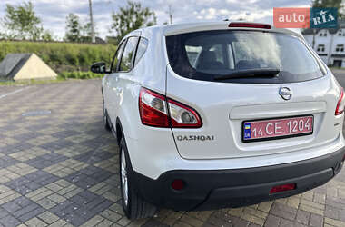 Позашляховик / Кросовер Nissan Qashqai 2013 в 