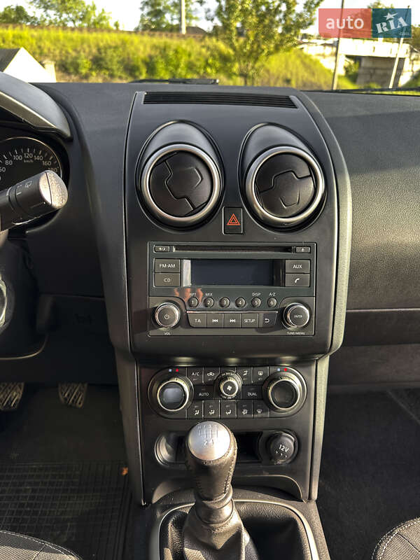 Позашляховик / Кросовер Nissan Qashqai 2013 в Самборі