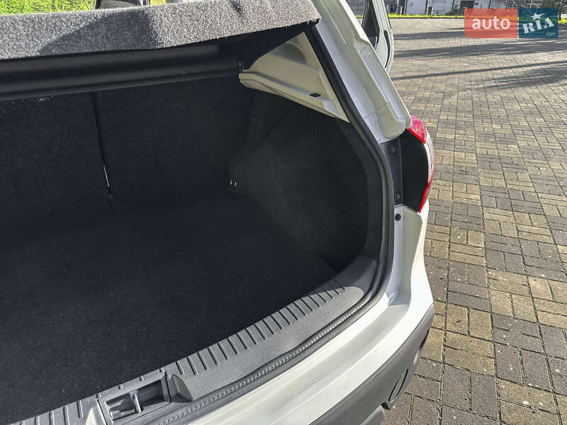 Позашляховик / Кросовер Nissan Qashqai 2013 в Самборі