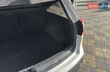 Позашляховик / Кросовер Nissan Qashqai 2013 в 